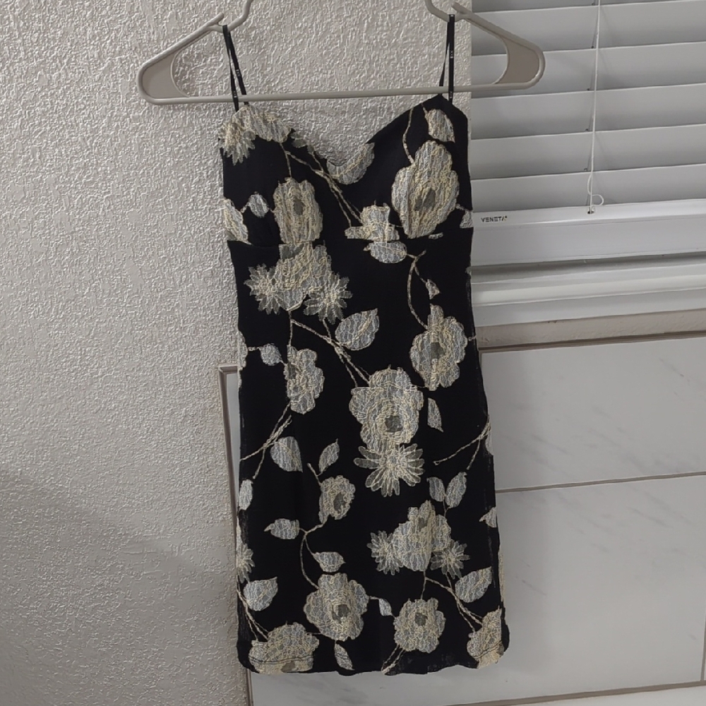 Elegant Black and Cream Floral Dress